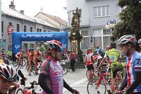 IMG_0766 Poslední minuty před startem na frenštátském náměstí pod dohledem svatého Martina