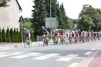 IMG_0811 N kruhovém objezdu v Lubině už hlavní pole ztrácelo tři minuty